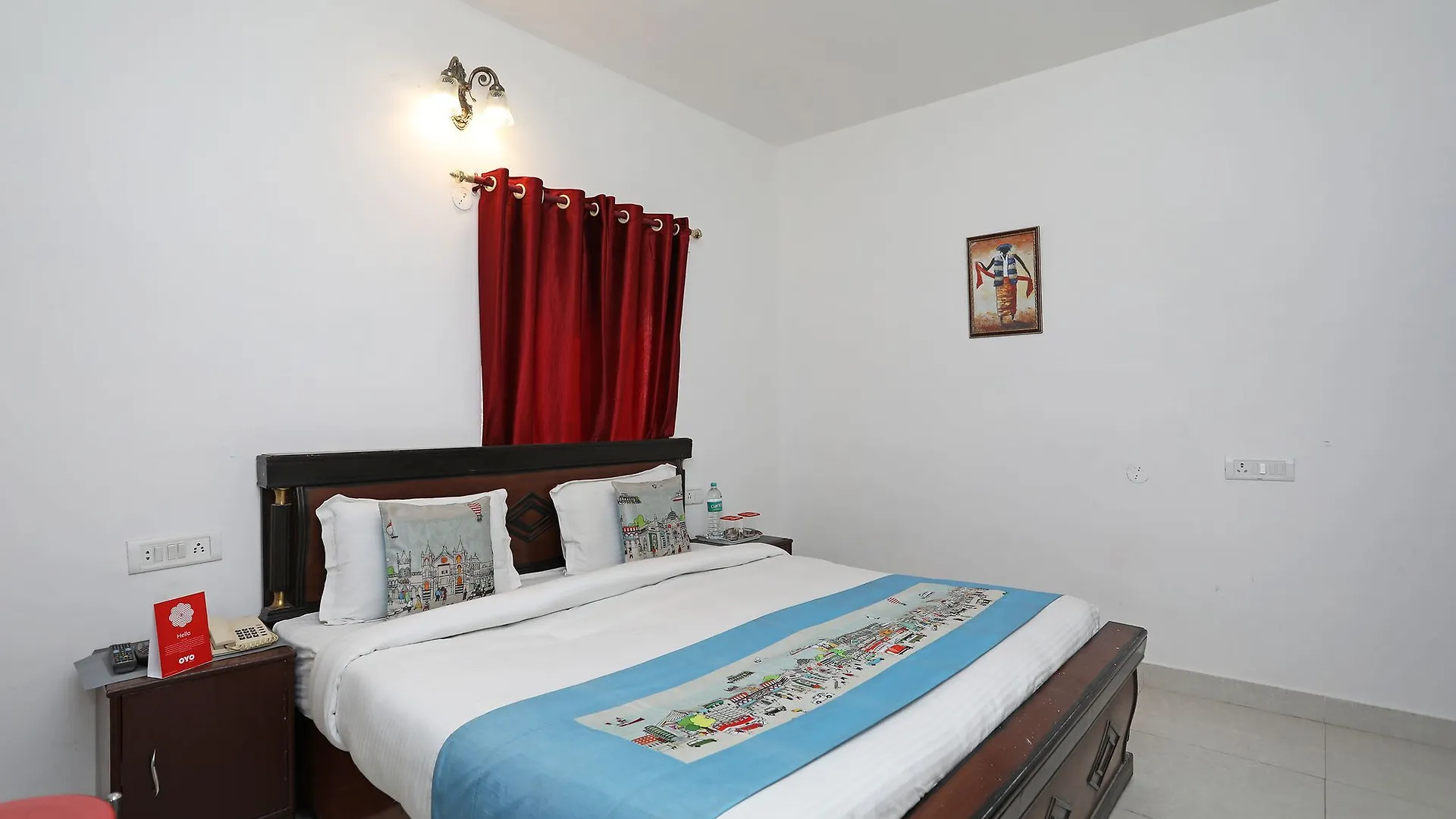 **  Oyo 10500 Royal Awadh Hotel Agra  India